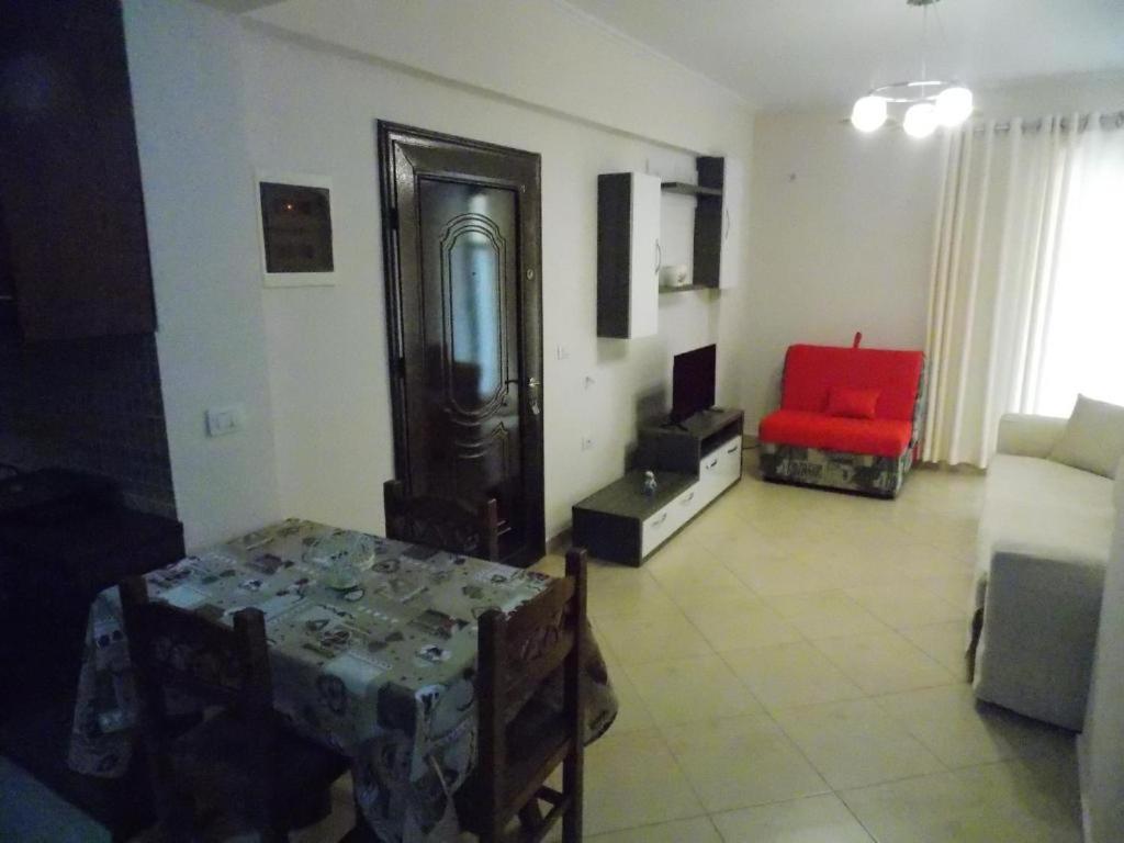Amber Apartments Sarandë エクステリア 写真