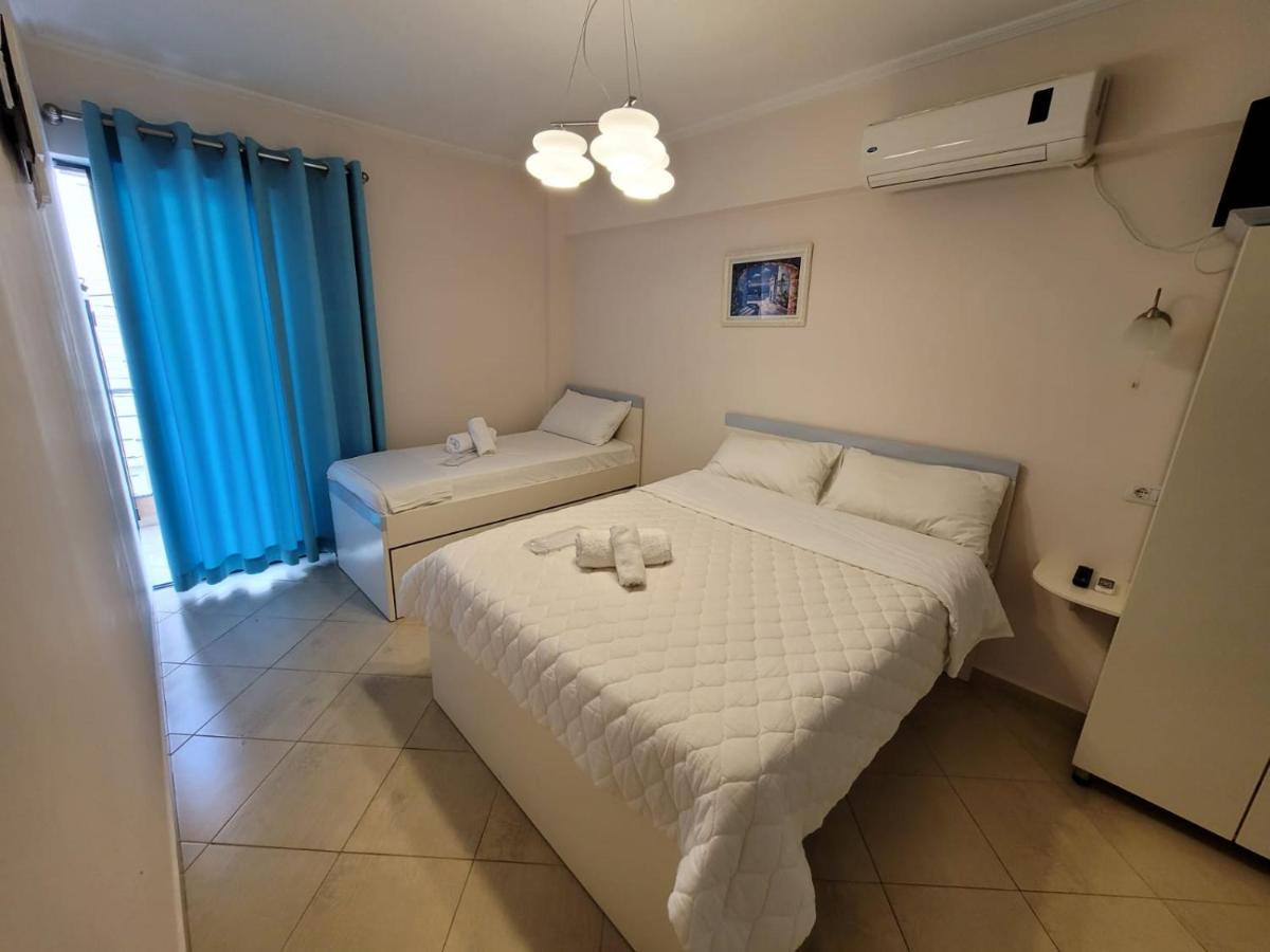 Amber Apartments Sarandë エクステリア 写真