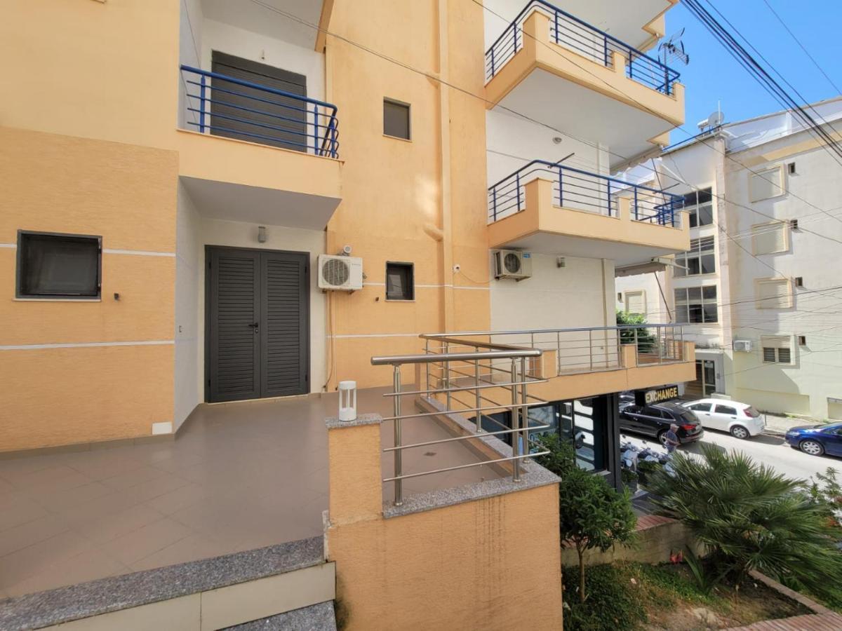 Amber Apartments Sarandë エクステリア 写真