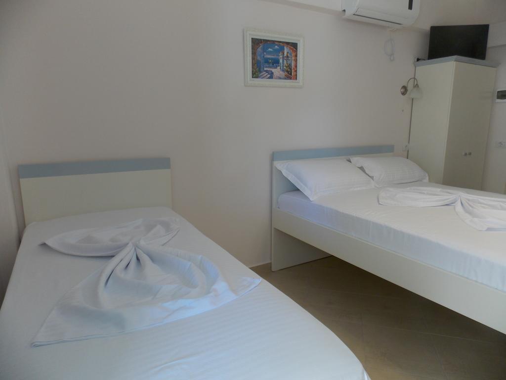 Amber Apartments Sarandë エクステリア 写真