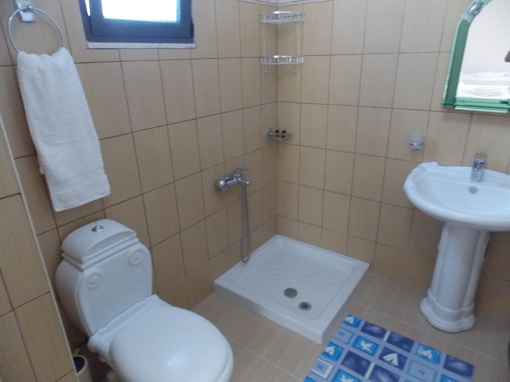 Amber Apartments Sarandë エクステリア 写真