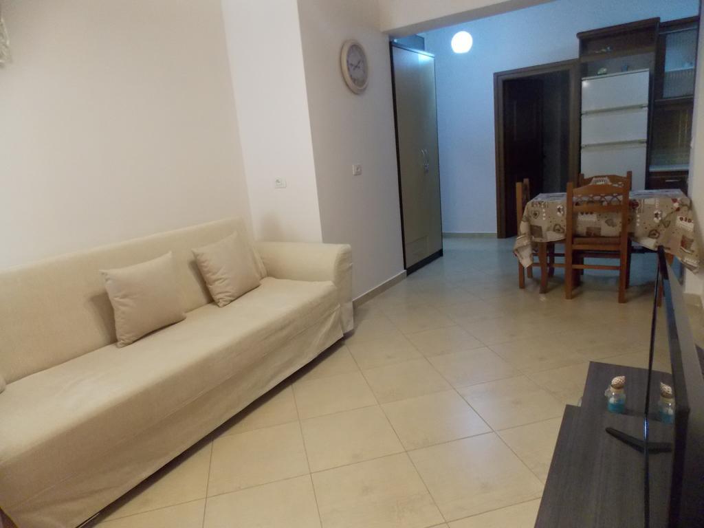 Amber Apartments Sarandë エクステリア 写真
