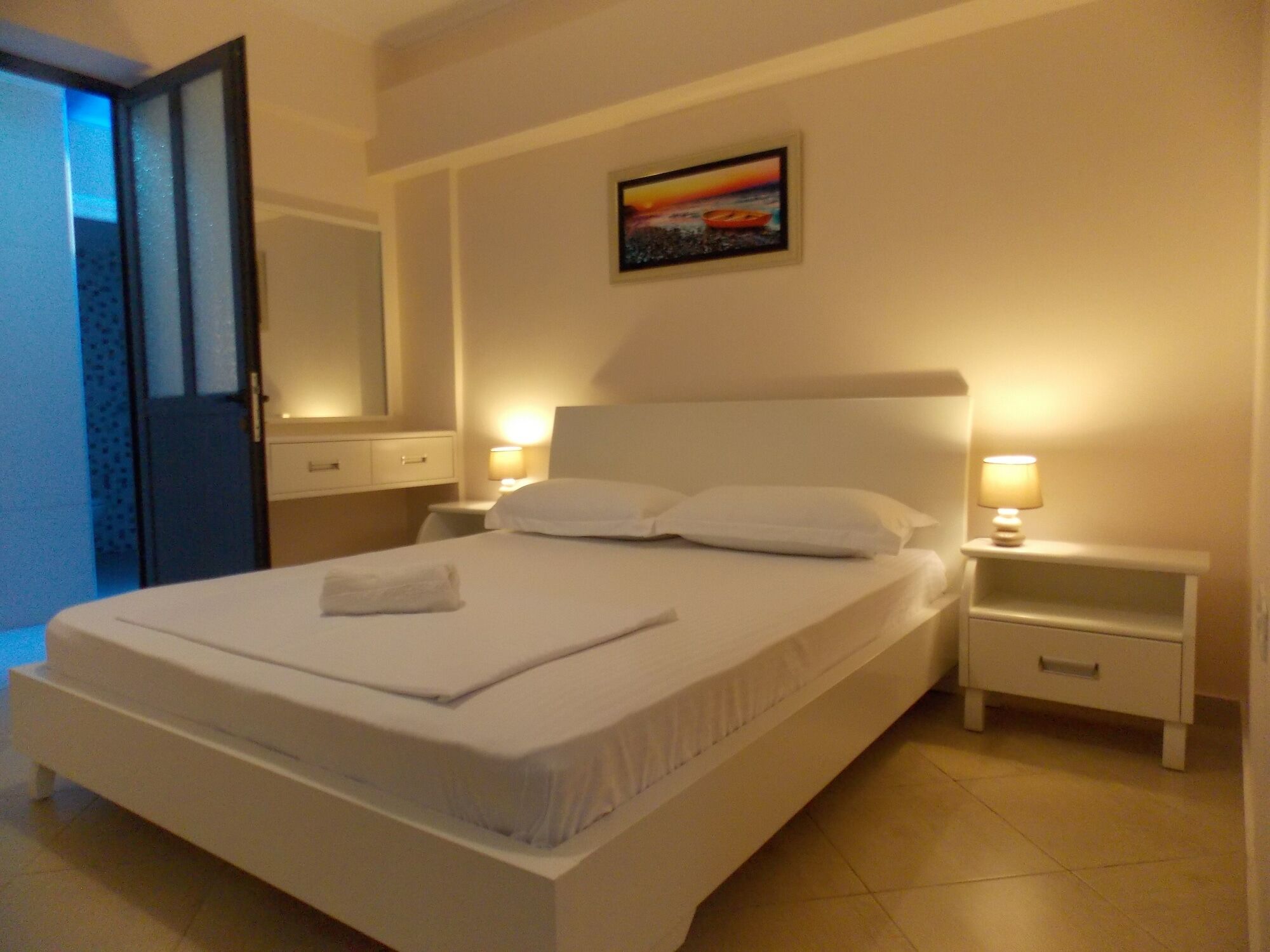 Amber Apartments Sarandë エクステリア 写真